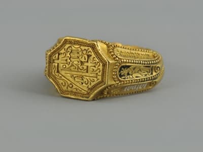 Sygnet mieszczański: złoto dukatowe, emaliowane, Reval (obecnie Tallin), około 1500 r.
