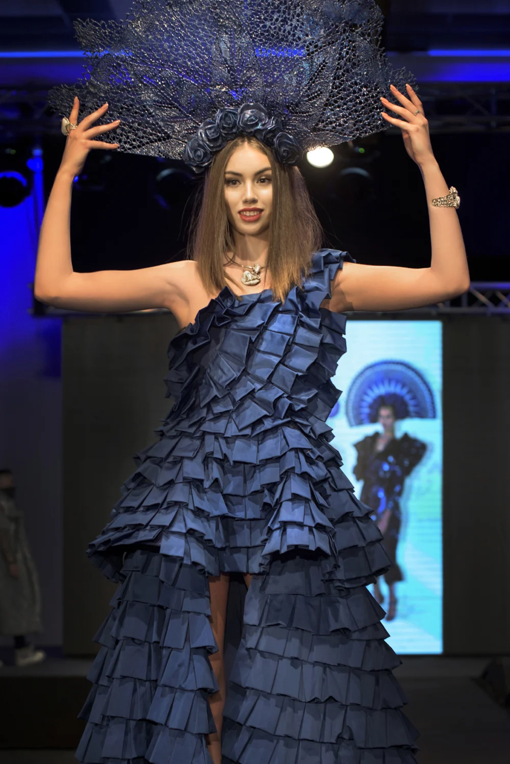 Polki folki moda: adrian lewandowski, biżuteria: studio df dominika frączkiewicz