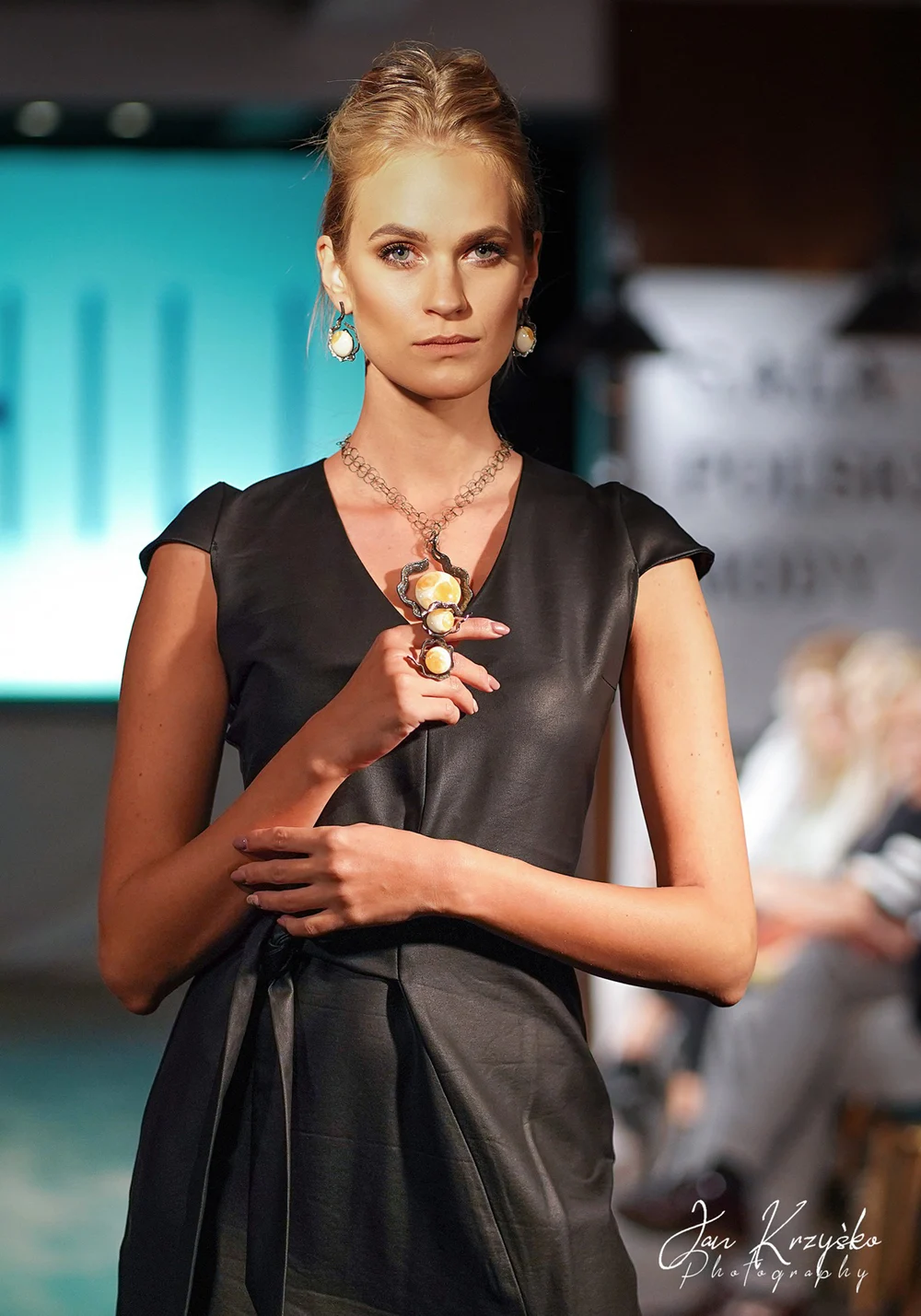 Gala polskiej mody sara betkier (moda) & ireneusz glaza (biżuteria). fot. jan krzyśko