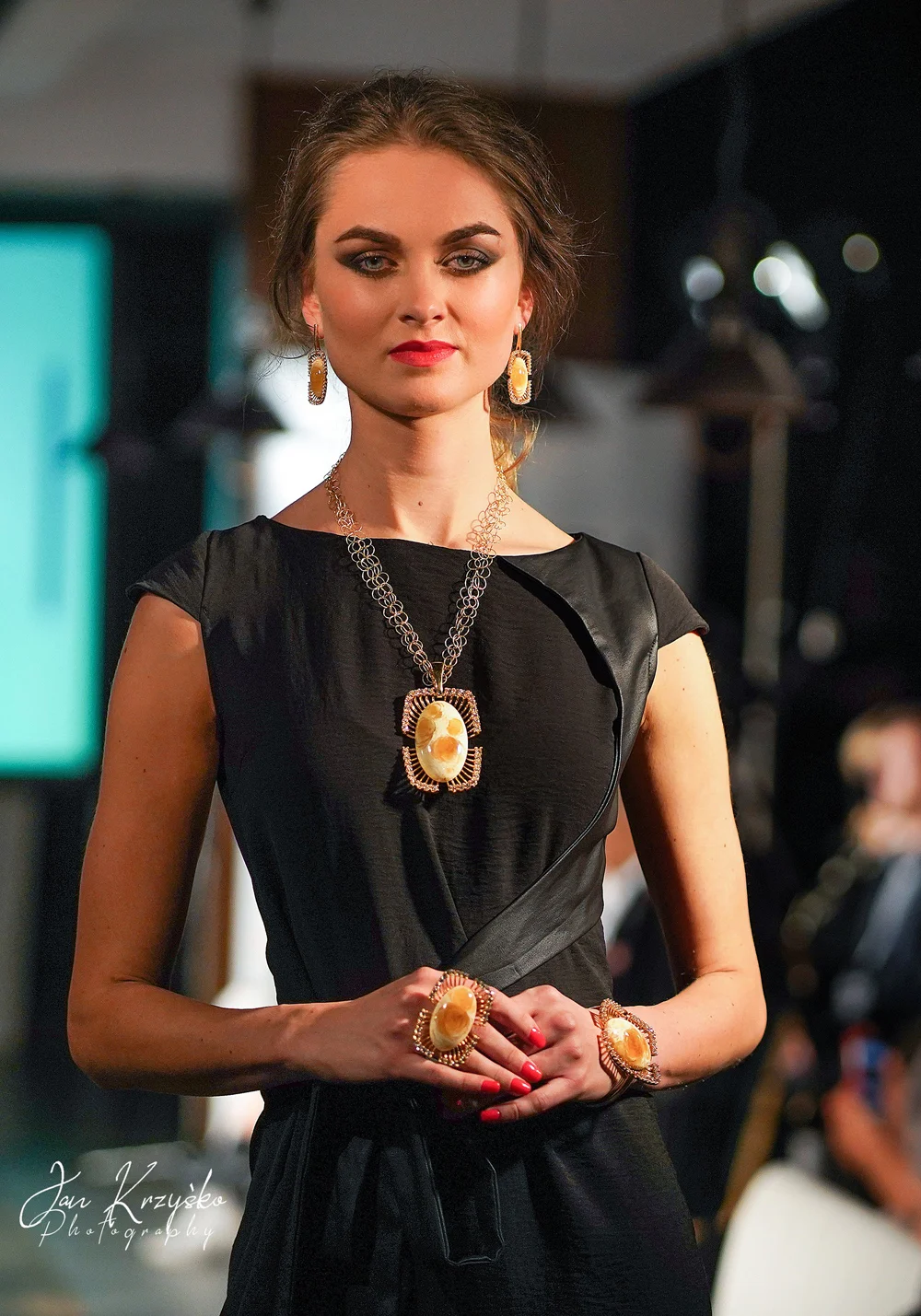 Gala polskiej mody sara betkier (moda) & ireneusz glaza (biżuteria). fot. jan krzyśko