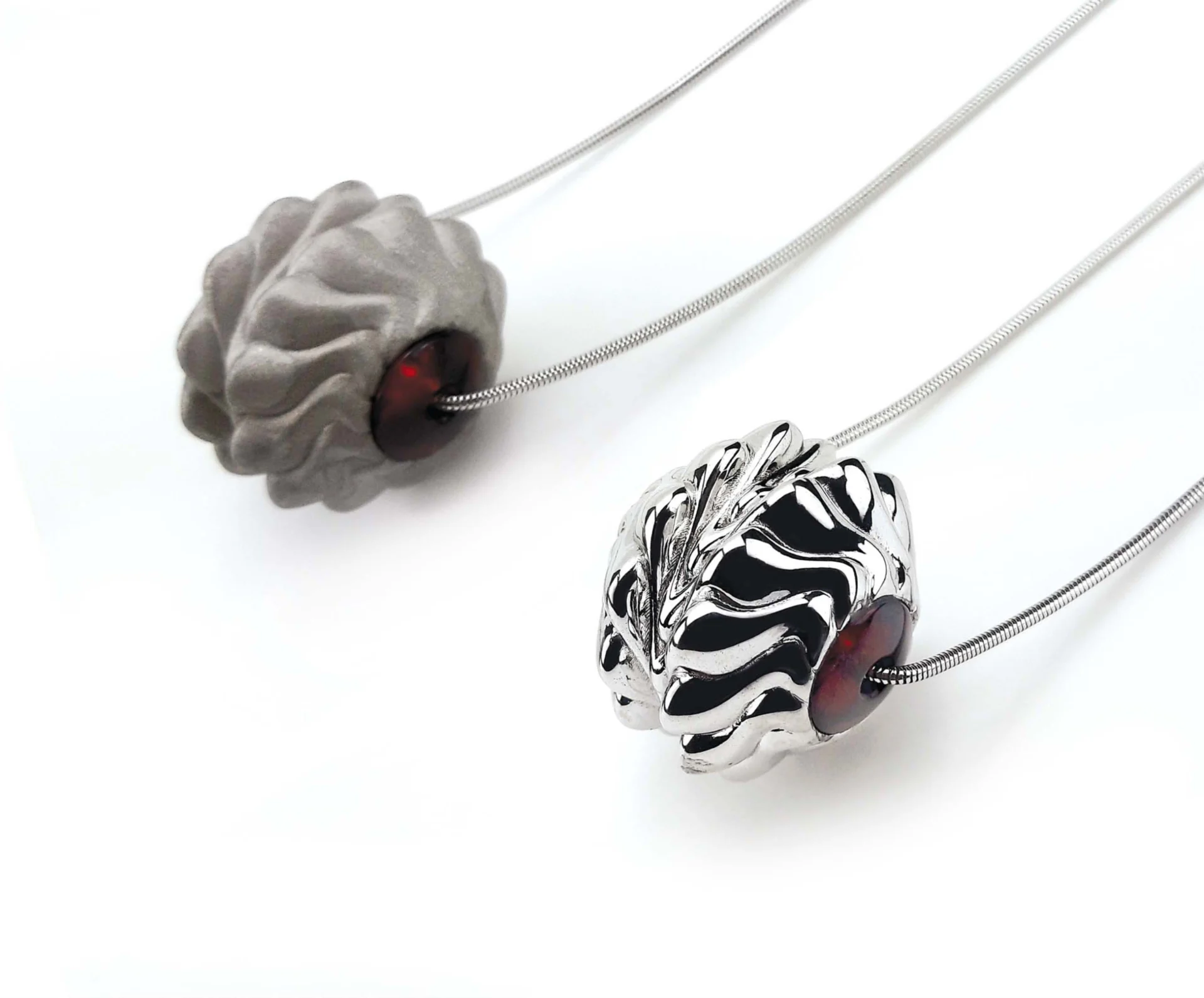 Marta hryc wisiory: bursztyn bałtycki, srebro rodowane