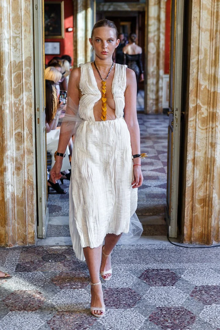 Biżuteria aleksander gliwiński & moda magdalena arłukiewicz. fot. rafael poschmann