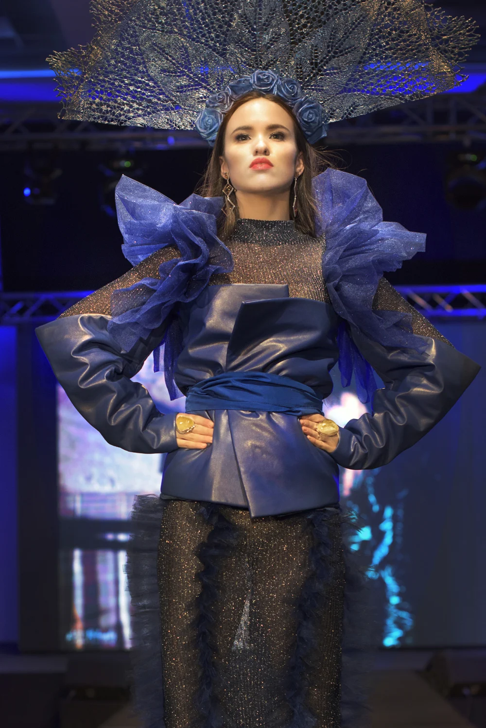 Polki folki moda: adrian lewandowski, biżuteria: amber apple