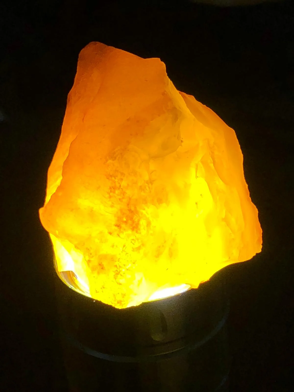 Bursztyn pozyskany w trakcie rozpoznania złoża na lubelszczyźnie. fot. white amber