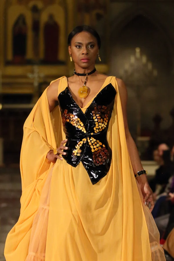 Magdalena arłukiewicz (moda) & aleksander gliwiński (biżuteria). fot. atze pictures