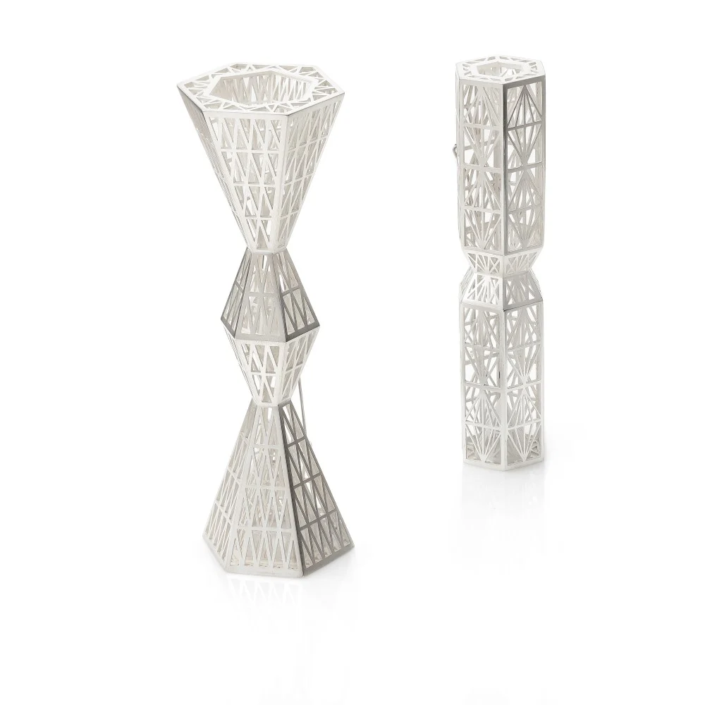 Youjin um – brosze: obiekt ii, obiekt v 1, srebro 925, 2021 i 2020