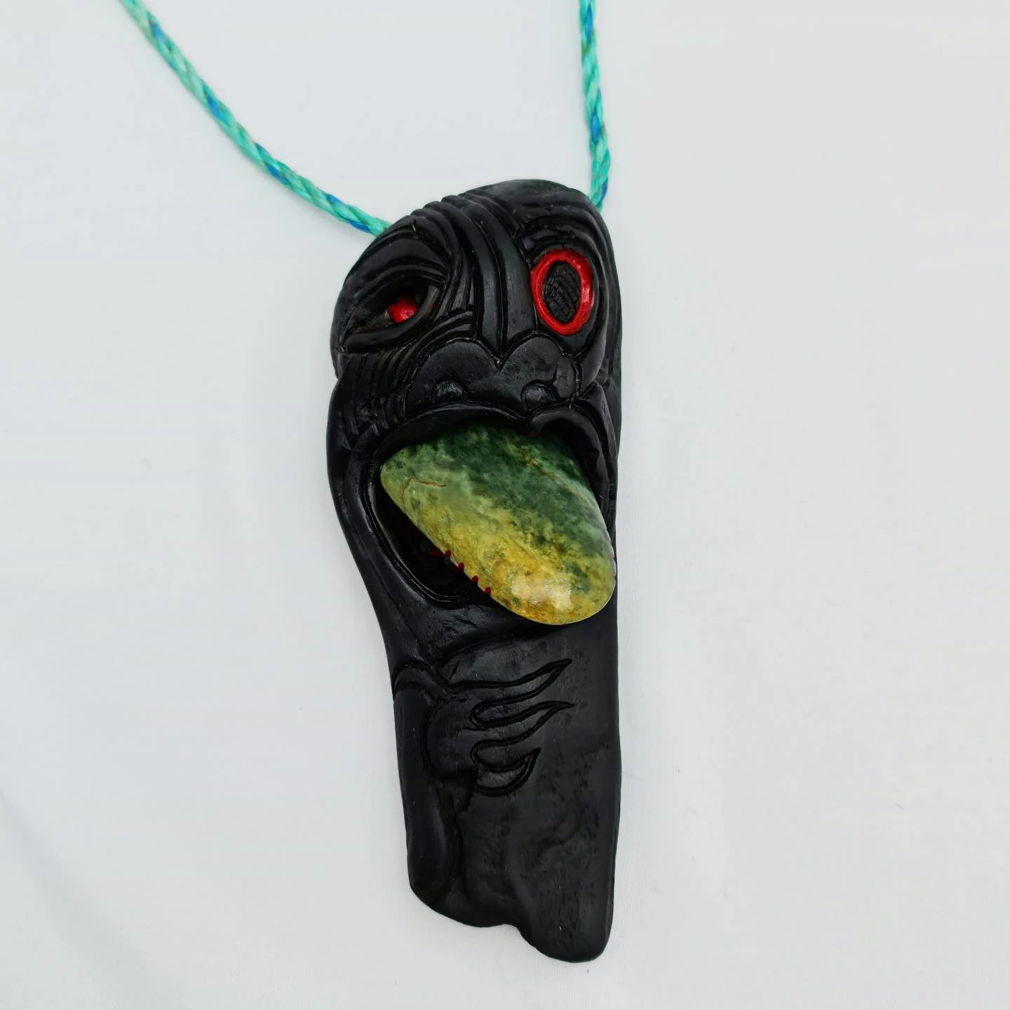 Nagroda herberta hofmanna: neke moa z nowej zelandii – zawieszka „ngati pukana”