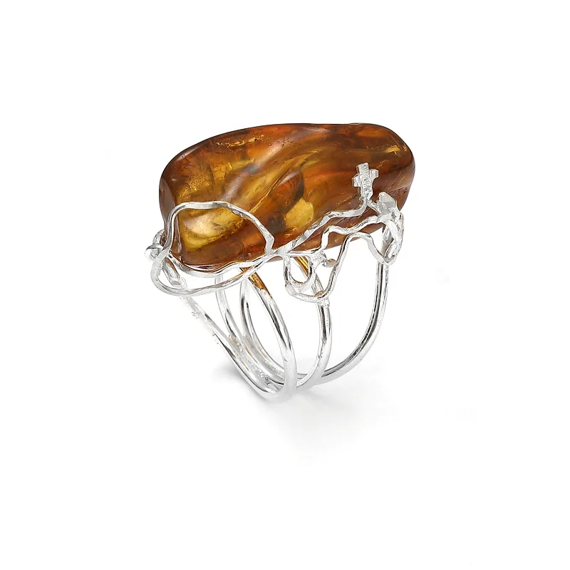 Wyróżnienie weronika zarębska za pracę „szlak bursztynowy”