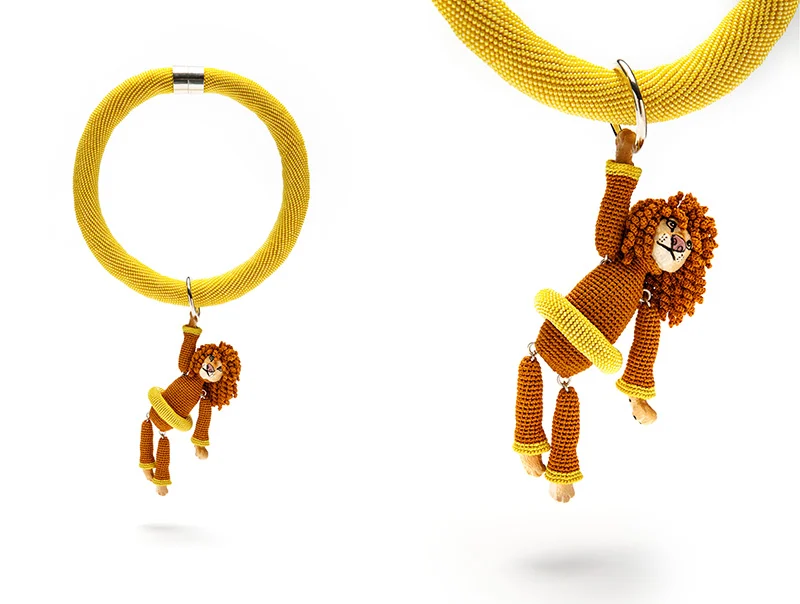 Schmuck 2023: felieke van der leest – naszyjnik „nonl henki van oz”