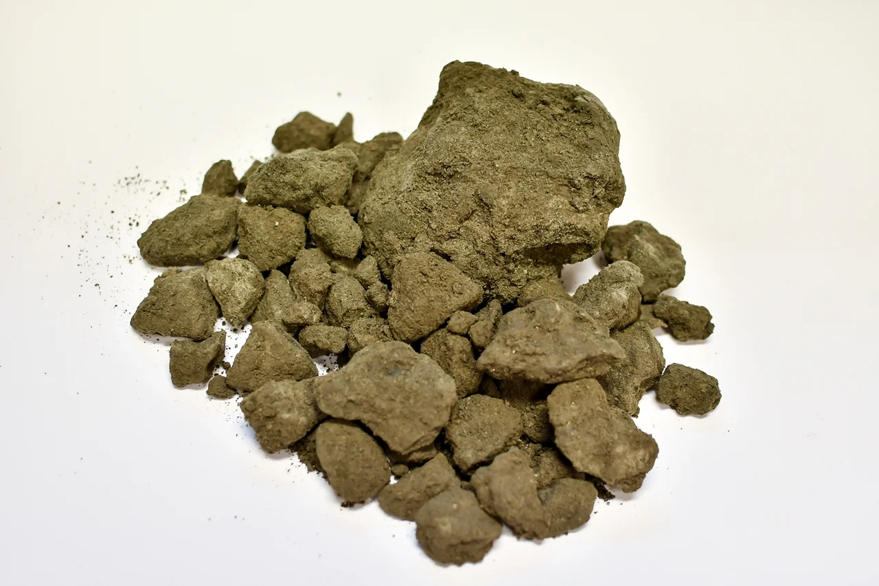 Glaukonit, czyli tzw. niebieska ziemia dar firmy stellarium. fot. a. grabowska / muzeum gdańska