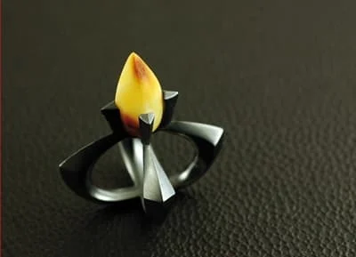 Marcin Ptak: pierścionek - bursztyn, srebro oksydowane