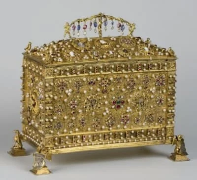Renesansowa szkatułka na klejnoty Jadwigi Jagiellonki ze zbiorów petersburskiego Ermitażu