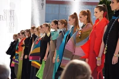 35d242426c151ea294ba310c5a17ad23 036