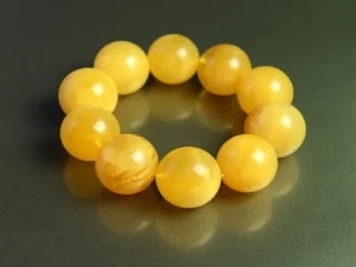 Chińczycy niezmiennie poszukują idealnej barwy i formy bursztynu