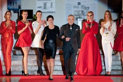 5622634ef28273566abb3f639e6e3780 b22