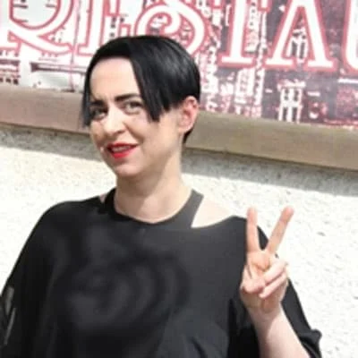 7b58617549182f3ce70bf895c7226431 c23