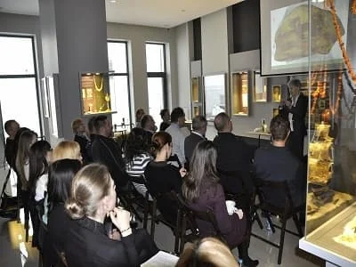 B17c53c18ff7ca8e1552342fd3800fee 4fd