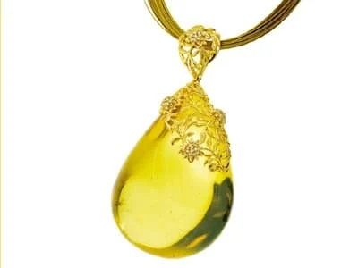 S&A: naszyjnik z bursztynem