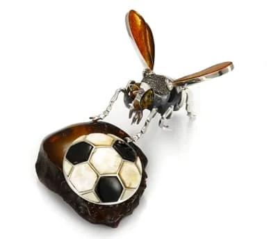 Bohdan Hołub – 1. miejsce w kategorii seniorzy w konkursie Bursztynowe Rzemiosło 2011, temat: Bursztynowe emocje 2012