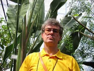 Roman Kowalkowski uczy wydobywać piękno bursztynu