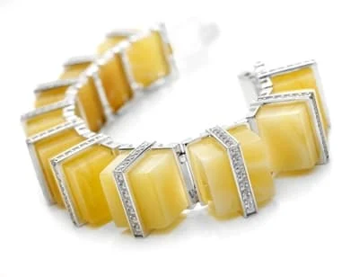 C6379374f735387d16e3e70bd3a95caa 7b2