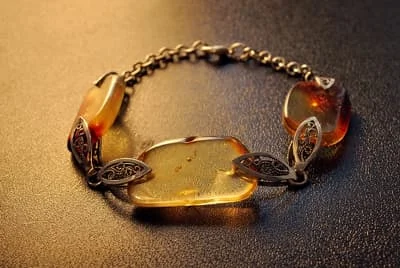 Ukraine amber: amber bracelet